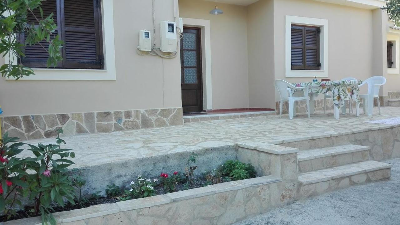 Nefele'S Apartments อิปโซส ภายนอก รูปภาพ