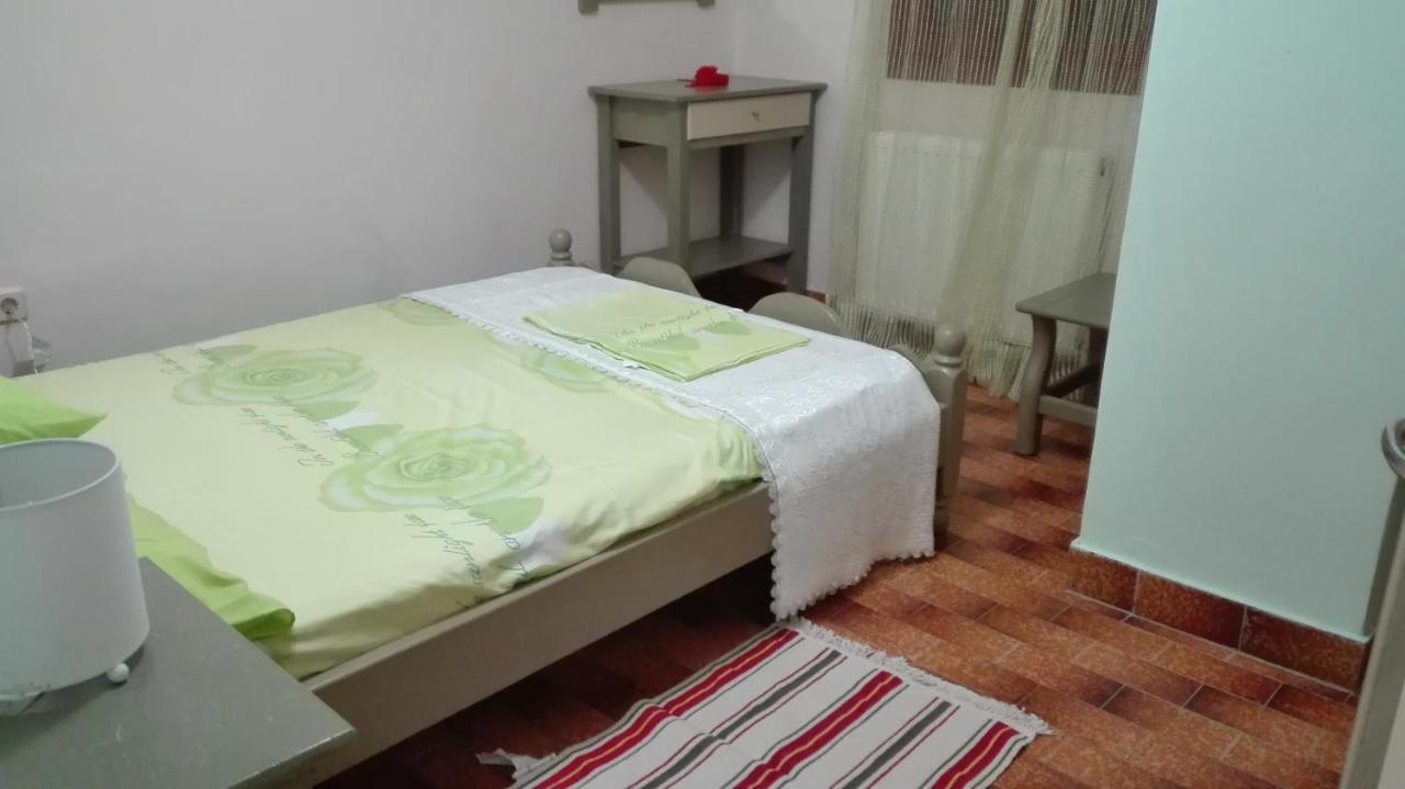 Nefele'S Apartments อิปโซส ภายนอก รูปภาพ